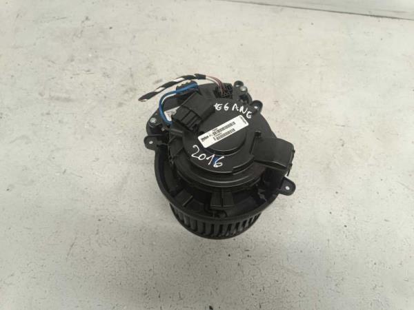 VENTILATEUR DE CHAUFFAGE RENAULT MEGANE 4 - Vue 1